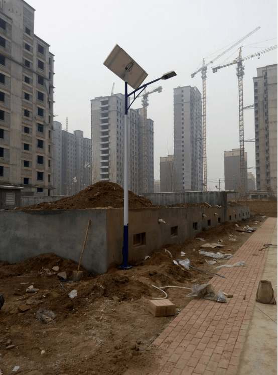 河北景縣小區(qū)亮化太陽(yáng)能路燈工程.png